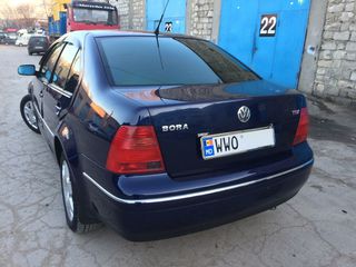 Volkswagen Bora foto 1