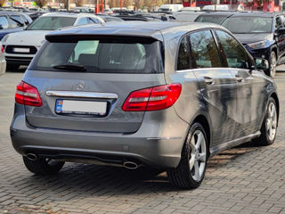 Mercedes B-Class foto 3