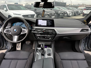 BMW 5 Series foto 8