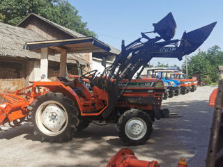 Kubota L1-18 + freza 1.4m +încărcător frontal +posibilitate de creditare foto 16