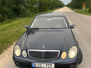 Mercedes E-Class foto 5