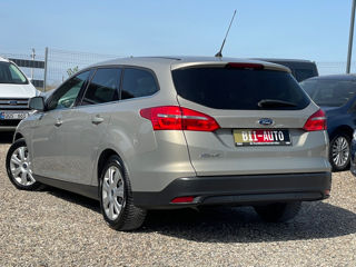 Ford Focus foto 6