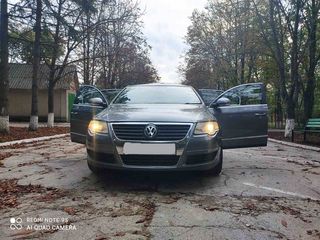 Volkswagen Passat foto 2