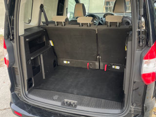 Ford Tourneo Courier foto 10