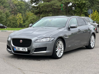 Jaguar XF foto 2