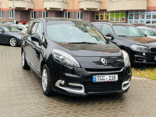 Renault Grand Scenic foto 2