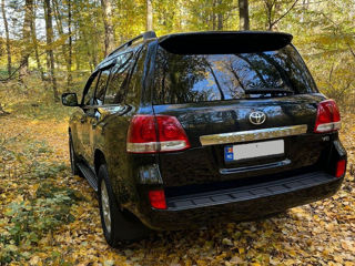 Toyota Land Cruiser foto 4