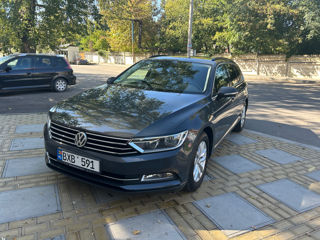 Volkswagen Passat foto 2