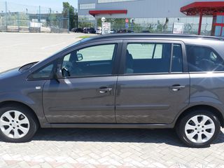 Opel Zafira foto 6