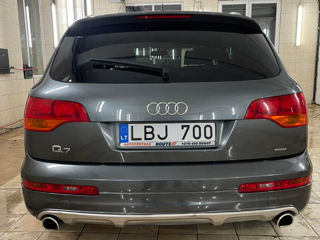 Audi Q7 foto 3