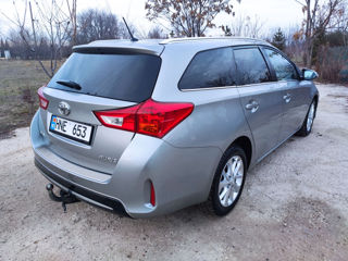 Toyota Auris foto 4