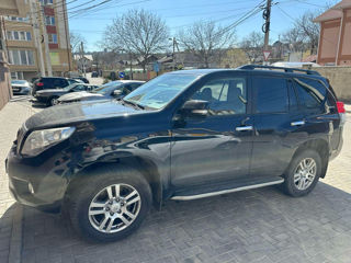 Toyota Land Cruiser Prado фото 1