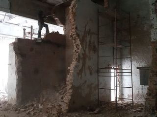 Betonovirubca demolare demontaj  бетоновырубка демонтаж стен стяжки  пола. foto 2