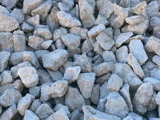 Livram . Nisip, prundis, piatra sparta, pgs, but, cement, scinduri ,meluza. foto 1
