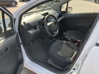 Chevrolet Spark foto 9