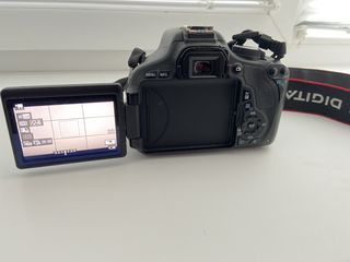 Canon EOS 600D foto 3