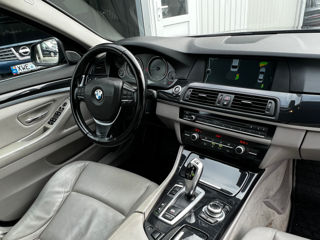 BMW 5 Series foto 8