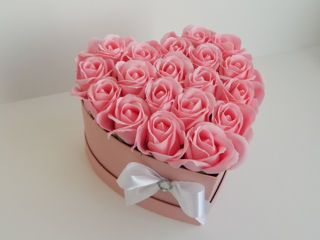 Buchete în cutii inima - trandafiri din spumă de săpun parfumați - flori care nu se ofilesc foto 5