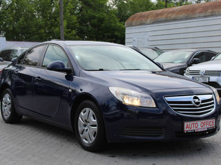 Opel Insignia foto 2