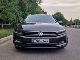 Volkswagen Passat foto 3