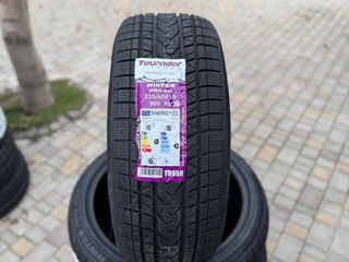 235/40 r 19 tourador