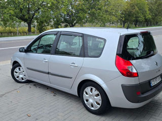 Renault Grand Scenic foto 4