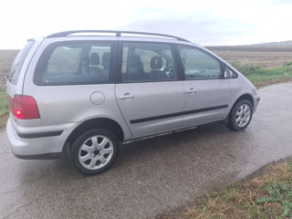 Volkswagen Sharan foto 8