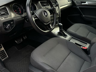 Volkswagen Golf foto 8