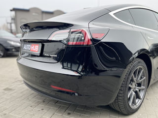 Tesla Model 3 foto 6