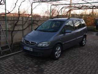 Opel Zafira foto 4