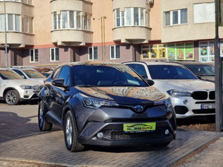 Toyota C-HR foto 3