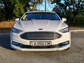 Ford Fusion foto 7