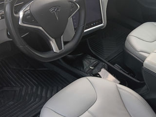 Tesla Model S foto 6