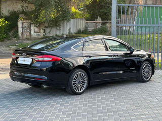 Ford Fusion foto 6