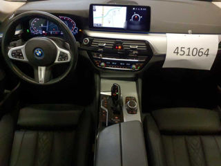 BMW 5 Series foto 3