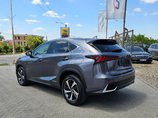 Lexus NX Series foto 2