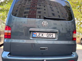 Volkswagen Caravelle foto 10