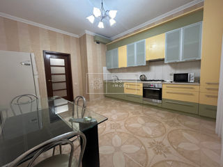 Apartament cu 3 camere, 165 m², Râșcani, Chișinău foto 8