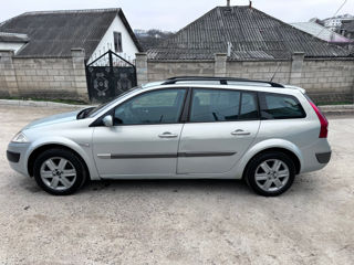 Renault Megane foto 2