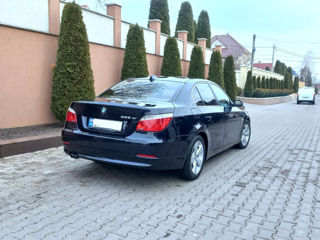 BMW 5 Series foto 3