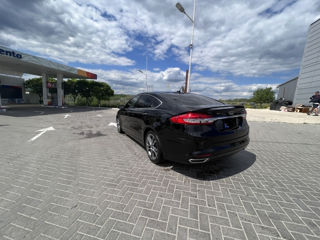 Ford Fusion foto 4