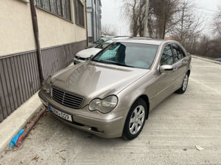 Mercedes C-Class