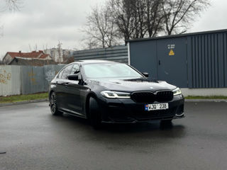 BMW 5 Series foto 2