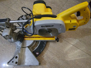 Ferestrau electric Dewalt original. foto 3