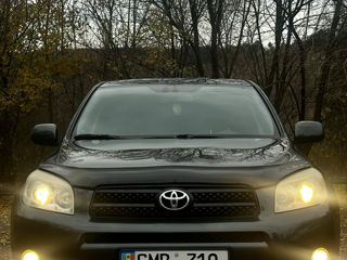 Toyota Rav 4 foto 3