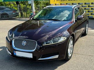 Jaguar XF foto 2