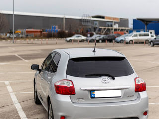 Toyota Auris foto 2