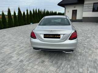 Mercedes C-Class foto 11