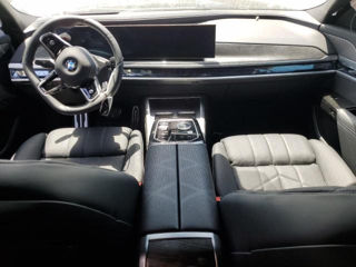 BMW 7 Series foto 8