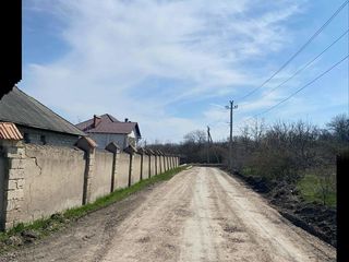 Spre vanzare casa in or. Ialoveni, satul Sociteni 100 m.p pe un teren de 10 ari foto 9